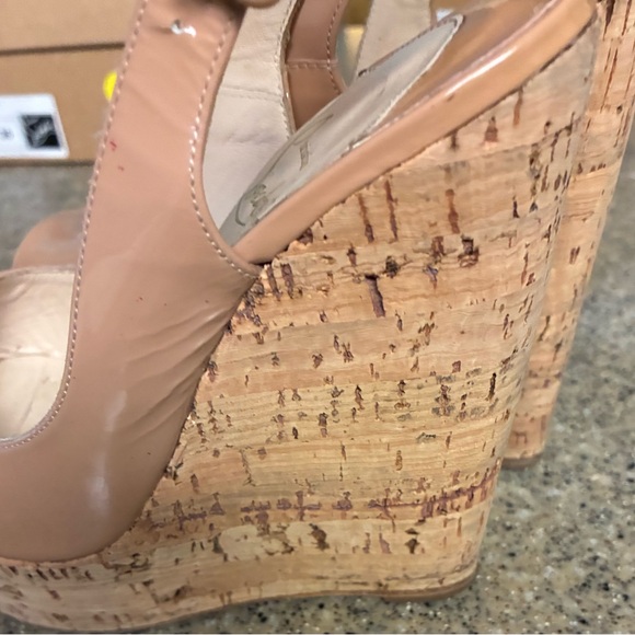 Gently Used Christian Louboutin Tan Peep-Toe Slingback Heel sz 36 box dusters - Picture 4 of 10